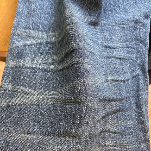 Old Navy Slouchy Straight Jeans - Picture 3 of 12